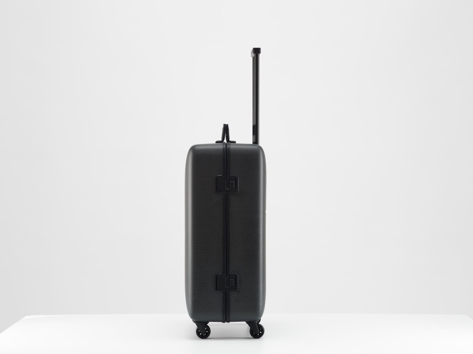 Carbon fiber suitcase
