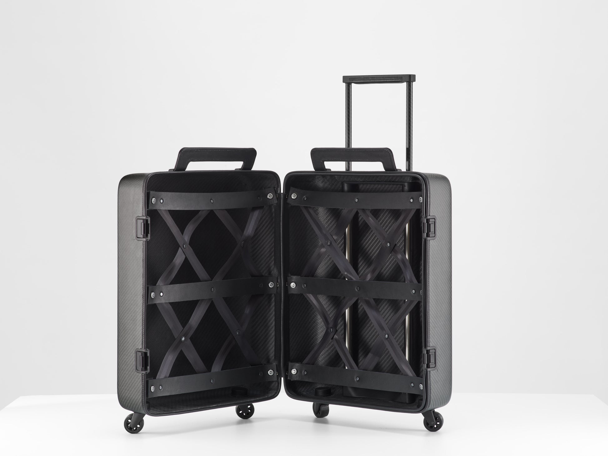 black Carbon fiber suitcase